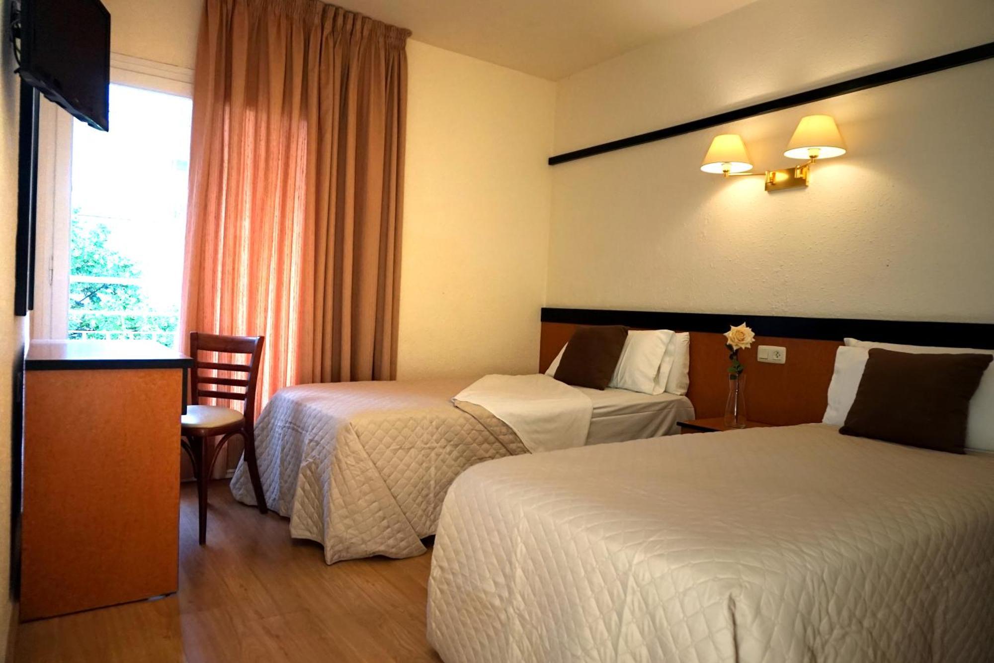 The Bb Hotel Boutique Can Colom 滨海略雷特 外观 照片